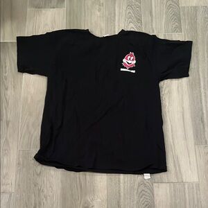 Gildan Boys Black and Red T-Shirt Size: L